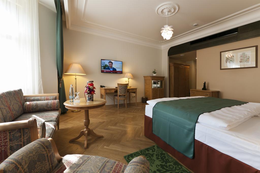 Grandhotel Ambassador Narodni Dum Karlovy Vary Chambre photo