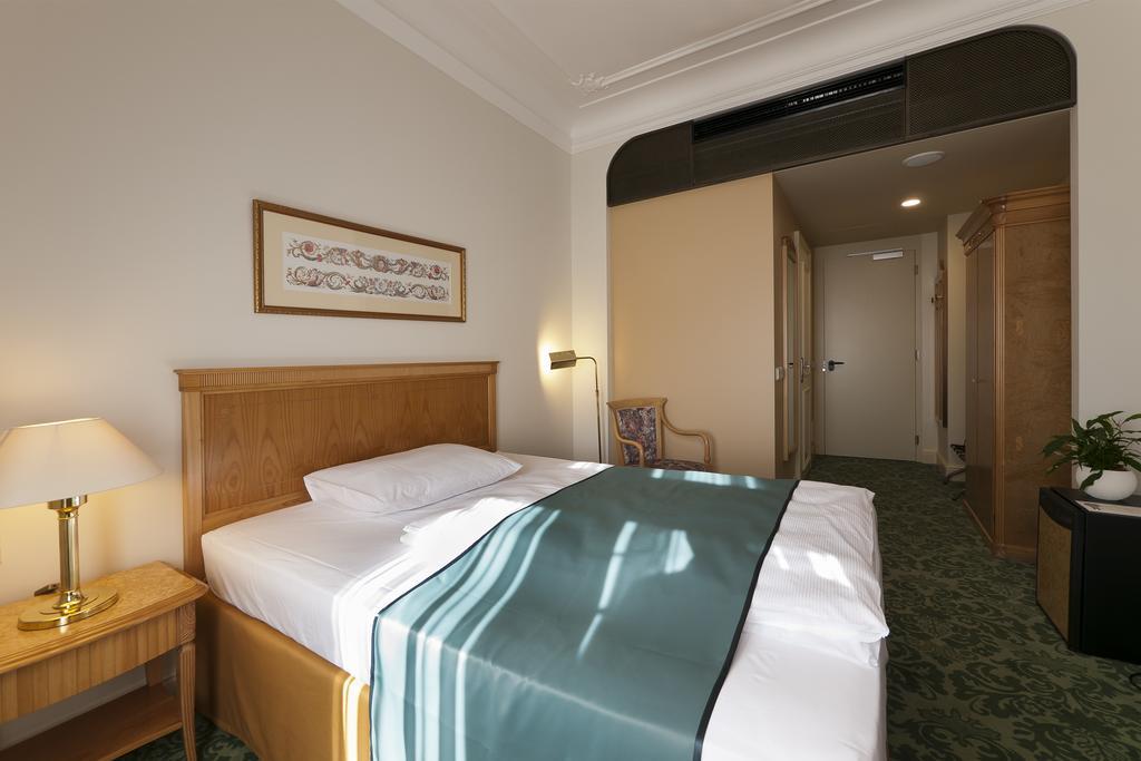 Grandhotel Ambassador Narodni Dum Karlovy Vary Chambre photo