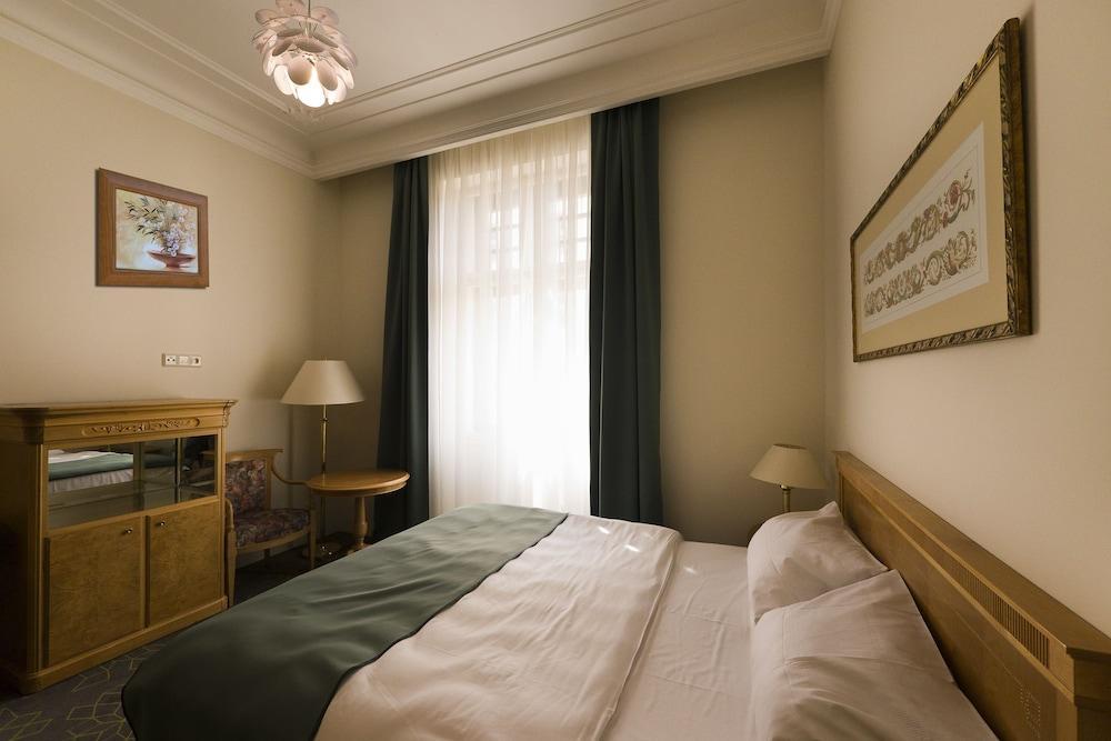 Grandhotel Ambassador Narodni Dum Karlovy Vary Extérieur photo